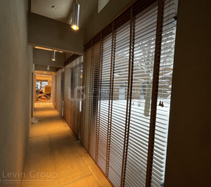 Жалюзи на первый этаж