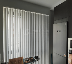 Вертикальные пластиковые жалюзи